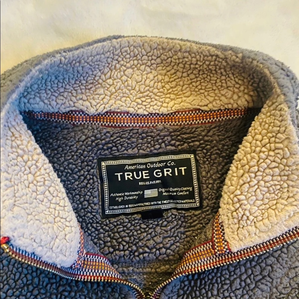 True Grit - Picture 2 of 2